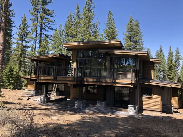 Custom railing and balustrade fabrication by CC Welding — stone-step handrails, cable rail and picket panels for Tahoe homes (photo 75 of 152)